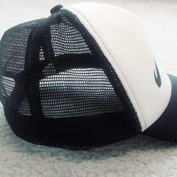 Mustache Baseball Cap - Picture 4 of 4